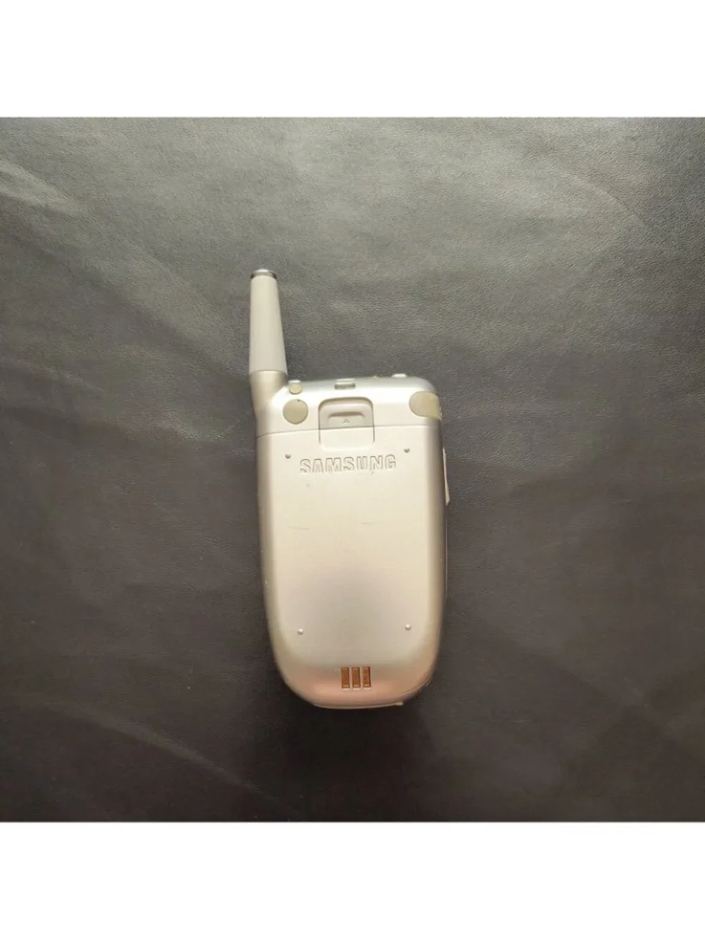 (For Collection) Samsung SGH-ZV10 Flip GSM 2G Silver 1MB 0.1MP Camera